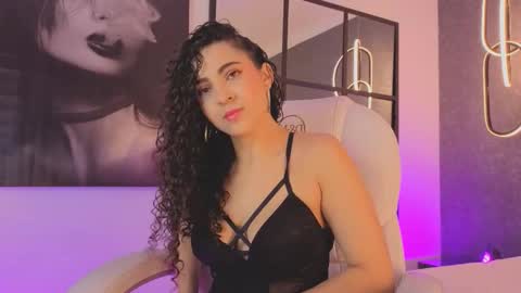 Snapshot of renata_cruz_ chatting on March 14, 2026, 11:37 am Renata 3 online show from March 14, 2026, 11:37 am