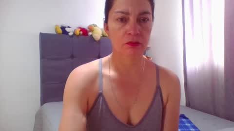 renata_hot1 online show from April 7, 2026, 7:25 pm