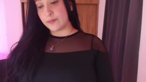 Snapshot of renata_ruiz chatting on July 13, 2026, 4:15 am online show from July 13, 2026, 4:15 am