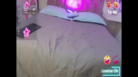 Snapshot of renata_valentina chatting on May 4, 2026, 11:17 am RENATA VALENTINA online show from May 4, 2026, 11:17 am