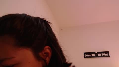 renataj online show from October 13, 2025, 10:15 am