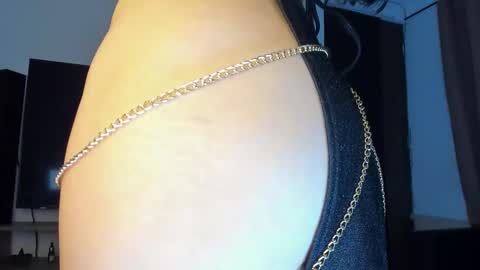 Snapshot of renatajones7 chatting on October 25, 2025, 5:37 am Renata online show from October 25, 2025, 5:37 am