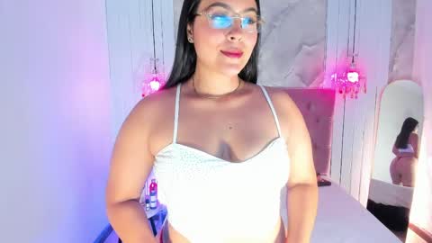 Snapshot of renatapeach chatting on May 8, 2026, 2:06 am RenataPeach online show from May 8, 2026, 2:06 am