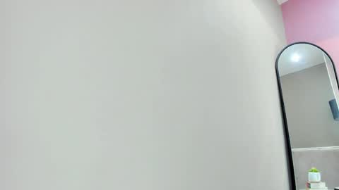      online show from January 24, 2025, 6:14 pm