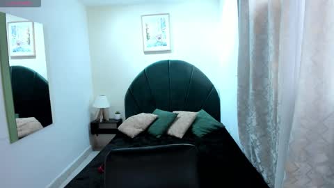 Snapshot of renataruiz_rr chatting on February 23, 2026, 12:13 pm online show from February 23, 2026, 12:13 pm