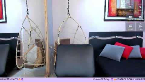Snapshot of renataruiz_rr chatting on June 24, 2026, 12:04 pm online show from June 24, 2026, 12:04 pm