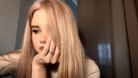 Kira online show from October 28, 2025, 10:08 am