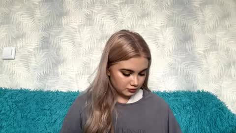 Kira online show from October 30, 2025, 10:06 am