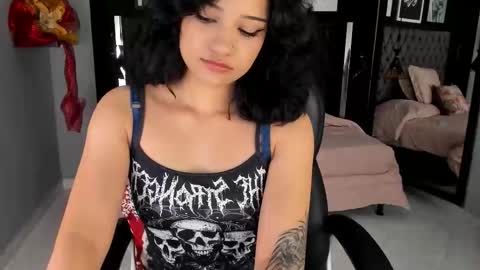 Renee Shelby online show from December 22, 2025, 8:39 pm