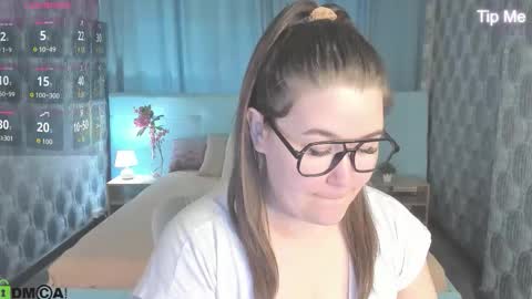 renee_turner online show from September 22, 2025, 8:16 am