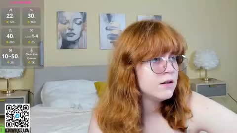 reneefoxy_ online show from July 20, 2026, 12:47 am