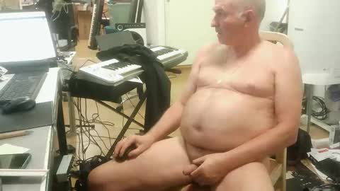 renefr online show from September 15, 2025, 9:48 pm