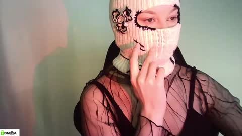 Renesme White Im here from Monday to Friday online show from May 2, 2026, 2:05 am