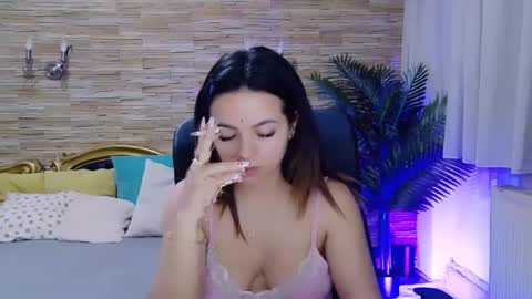 renesmesweet online show from February 27, 2025, 3:15 pm