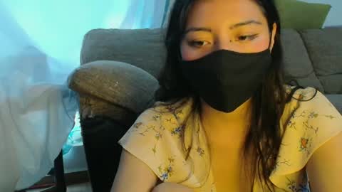 Snapshot of reni_tendress chatting on October 8, 2025, 6:27 pm reni_tendress online show from October 8, 2025, 6:27 pm