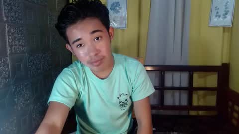 rnezamora online show from October 28, 2025, 2:42 pm