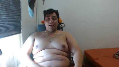 Snapshot of renzzgg chatting on October 2, 2025, 5:09 pm Brownie online show from October 2, 2025, 5:09 pm