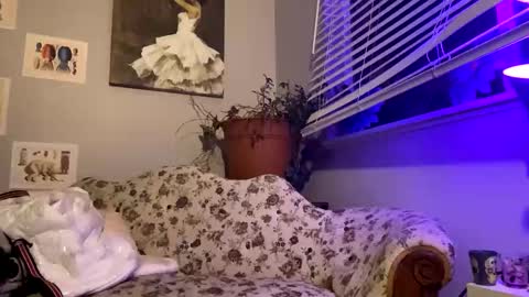 angel 3 online show from March 8, 2026, 4:27 am