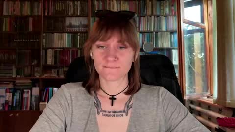 Snapshot of retromarie chatting on May 30, 2026, 3:42 pm Rie online show from May 30, 2026, 3:42 pm