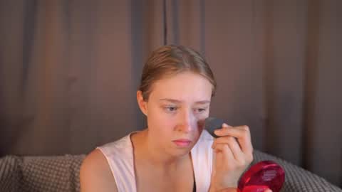 Snapshot of revamcallister chatting on August 2, 2026, 4:22 am revamcallister online show from August 2, 2026, 4:22 am