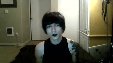 Snapshot of revy__ chatting on November 4, 2025, 5:50 am revy__ online show from November 4, 2025, 5:50 am