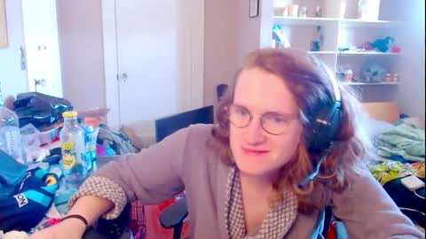 Snapshot of rewpert_ts chatting on October 31, 2025, 6:53 pm rewpert_ts online show from October 31, 2025, 6:53 pm