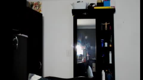 Snapshot of rexbunnybody chatting on February 22, 2025, 8:53 pm Rex online show from February 22, 2025, 8:53 pm