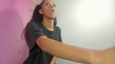 Snapshot of rey_bbc chatting on April 17, 2026, 11:24 am rey_bbc online show from April 17, 2026, 11:24 am