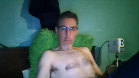Snapshot of reyes_albert2006 chatting on March 17, 2026, 4:17 am reyes_albert2006 online show from March 17, 2026, 4:17 am