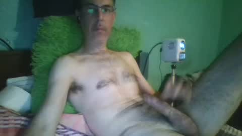 Snapshot of reyes_albert2006 chatting on April 13, 2026, 6:19 am reyes_albert2006 online show from April 13, 2026, 6:19 am