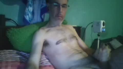 Snapshot of reyes_albert2006 chatting on April 24, 2026, 7:38 pm reyes_albert2006 online show from April 24, 2026, 7:38 pm