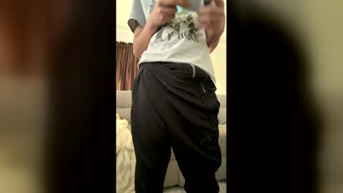 reyesgab online show from May 2, 2026, 11:21 pm