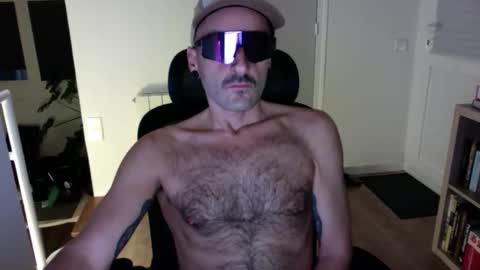 rfmnatural online show from November 8, 2025, 7:01 pm