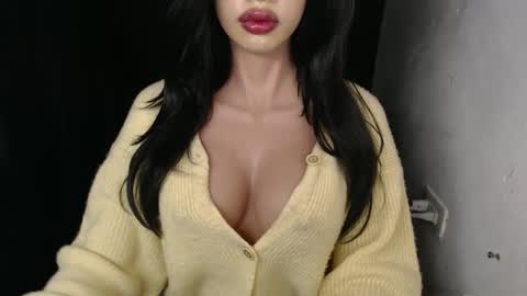 Lyn online show from February 16, 2026, 8:43 am