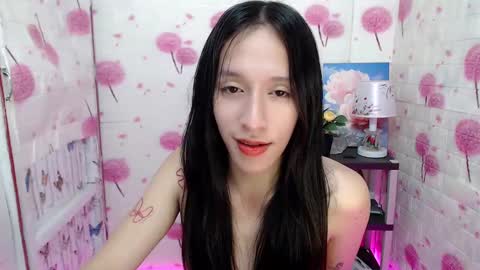 HI GUYS IM RHIAN PLEASE GIVE ME THUMBS UP online show from January 14, 2025, 1:47 am