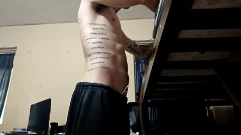 rhinoley online show from November 1, 2025, 2:41 pm