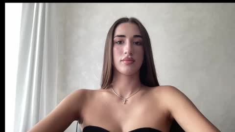 ri_rey online show from September 16, 2025, 1:56 pm