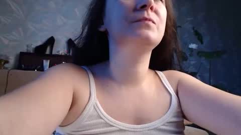 Snapshot of ria_32 chatting on October 18, 2025, 2:03 am ria_32 online show from October 18, 2025, 2:03 am