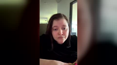 Snapshot of riah_babbie chatting on May 2, 2026, 1:49 pm riah_babbie online show from May 2, 2026, 1:49 pm