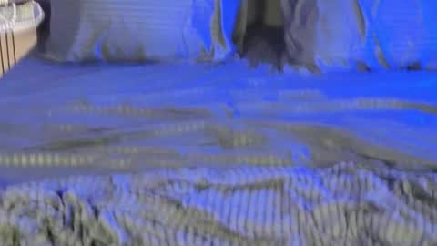 RIANA online show from November 25, 2025, 12:32 am