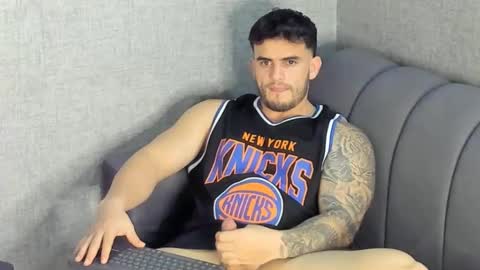 ricardogonzalez666 online show from December 14, 2024, 4:34 am