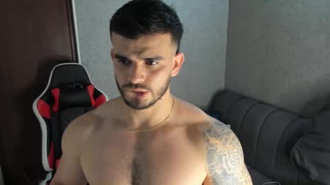 ricardogonzalez666 online show from December 27, 2024, 12:18 am