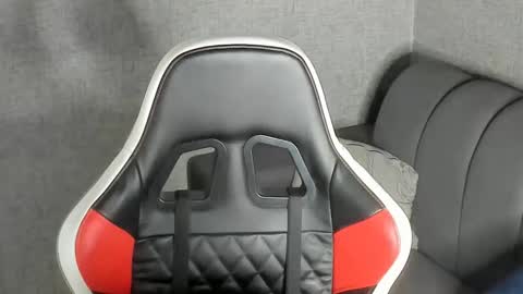 ricardogonzalez666 online show from March 8, 2025, 2:23 am