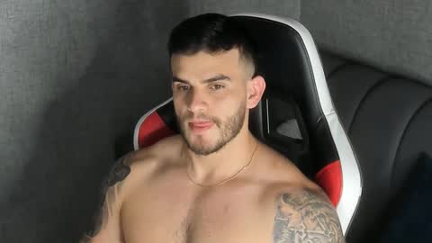 ricardogonzalez666 online show from March 9, 2025, 9:57 pm