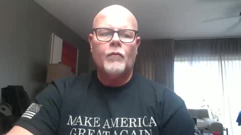 Snapshot of rich32937 chatting on December 25, 2024, 4:32 pm rich32937 online show from December 25, 2024, 4:32 pm