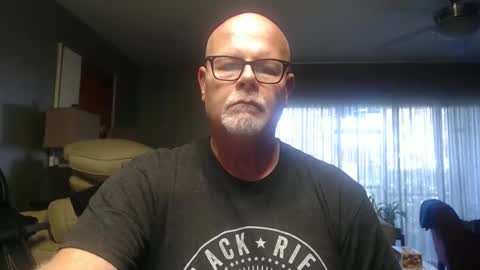 rich32937 online show from April 13, 2026, 12:10 pm