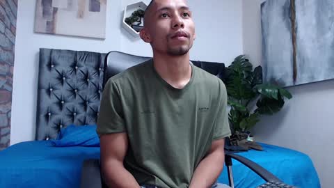 richar_voller online show from December 14, 2024, 2:31 pm