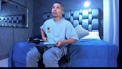 richar_voller online show from December 30, 2024, 11:37 am