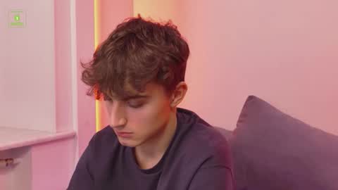 Snapshot of richard_steele_hot chatting on November 3, 2025, 3:35 pm Richard online show from November 3, 2025, 3:35 pm