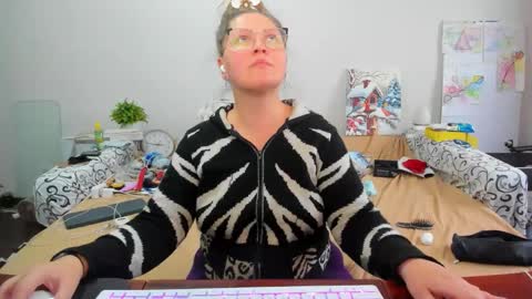 Anna - not anna - right Anna  online show from February 14, 2026, 9:28 am